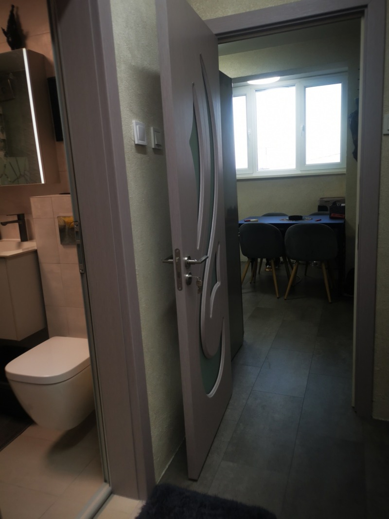 Продава 3-СТАЕН, гр. Русе, Централен кооп. пазар, снимка 7 - Апартаменти - 52927150