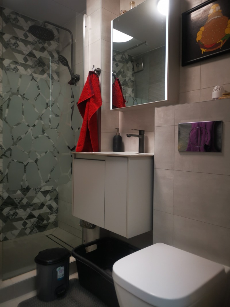 Продава 3-СТАЕН, гр. Русе, Централен кооп. пазар, снимка 8 - Апартаменти - 52927150