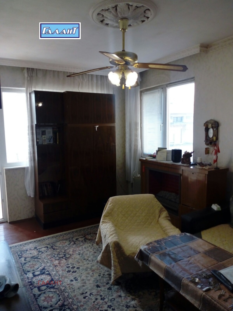 Продава 3-СТАЕН, гр. Варна, Левски 1, снимка 3 - Апартаменти - 53585960