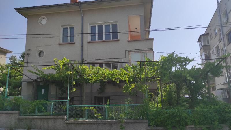 Продава КЪЩА, гр. Хисаря, област Пловдив, снимка 1 - Къщи - 45719857