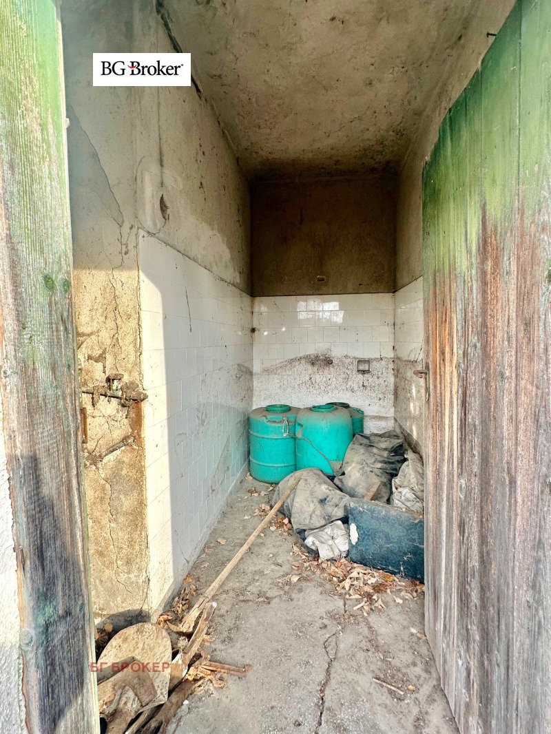 Продава КЪЩА, с. Черни връх, област Бургас, снимка 15 - Къщи - 52513292