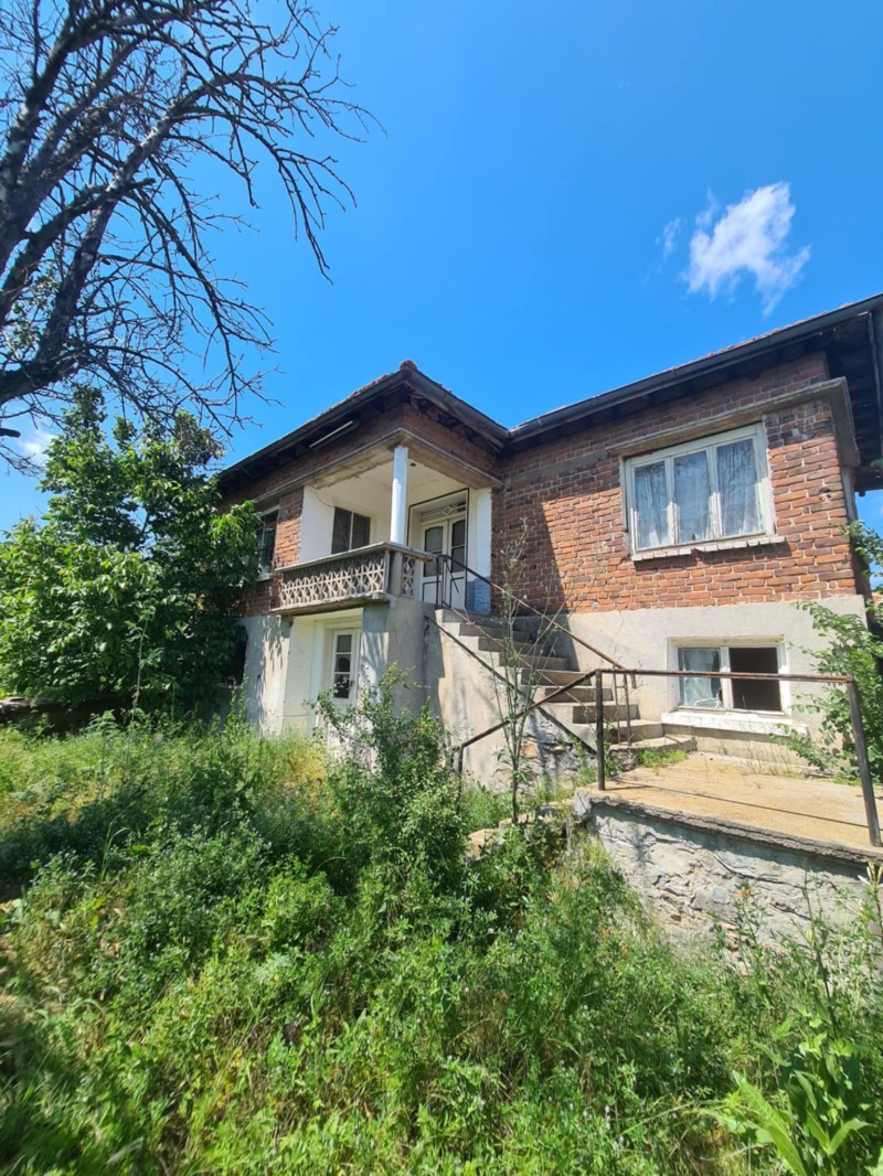 Продава КЪЩА, област Хасково, с. Клокотница • 60000 € / 117349.80 лв. • 71216681 1