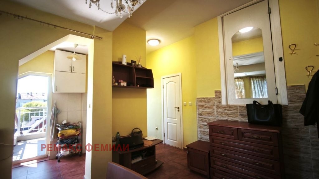 Продава 2-СТАЕН, гр. Варна, Централна поща, снимка 3 - Апартаменти - 54436963