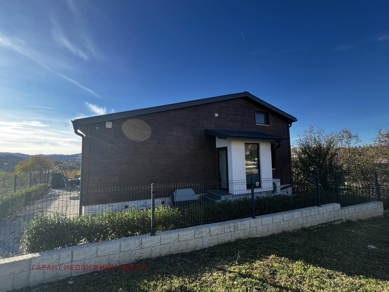 Продава КЪЩА, гр. Габрово, Тлъчници, снимка 2 - Къщи - 53974858