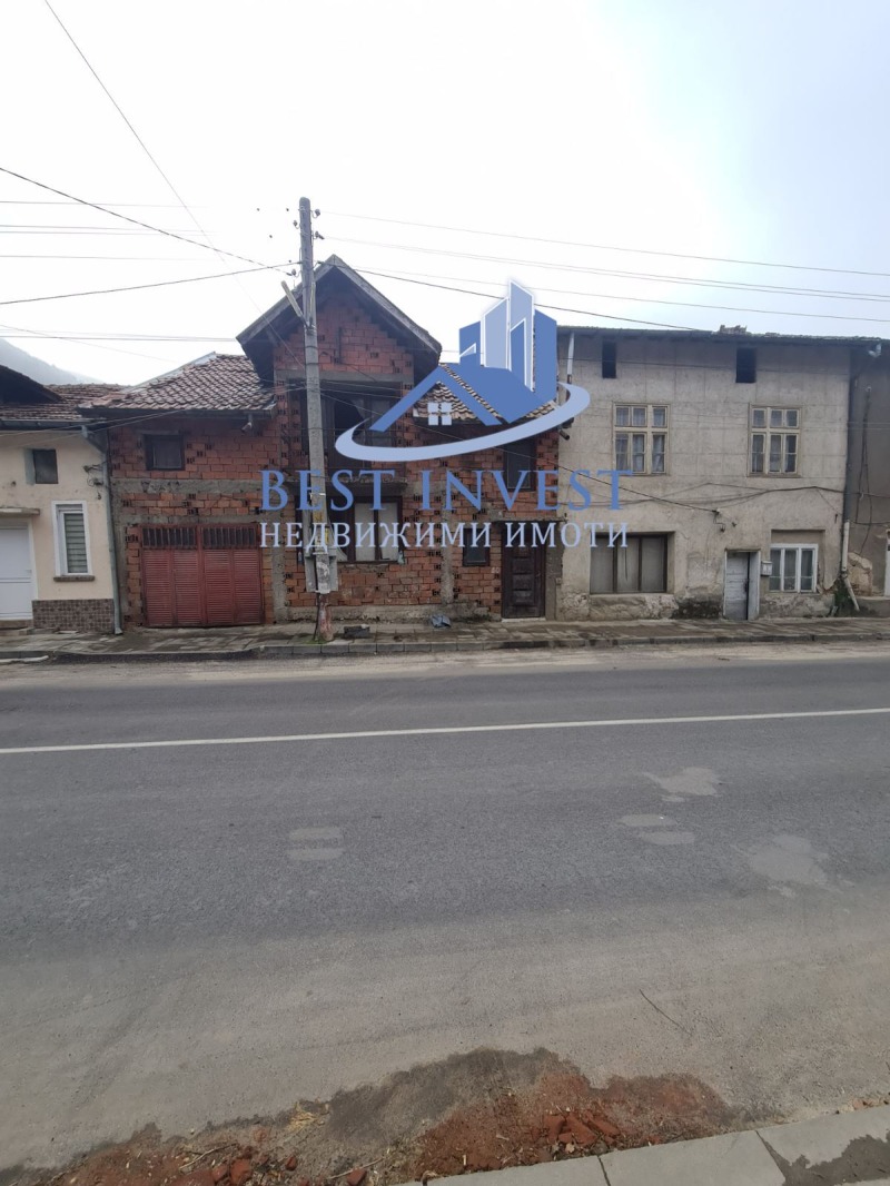 Продава КЪЩА в област Кюстендил, гр. Рила - 240 кв.м / 80 000 € » 156 466.40 лв., БЕСТ ИНВЕСТ НЕДВИЖИМИ ИМОТИ