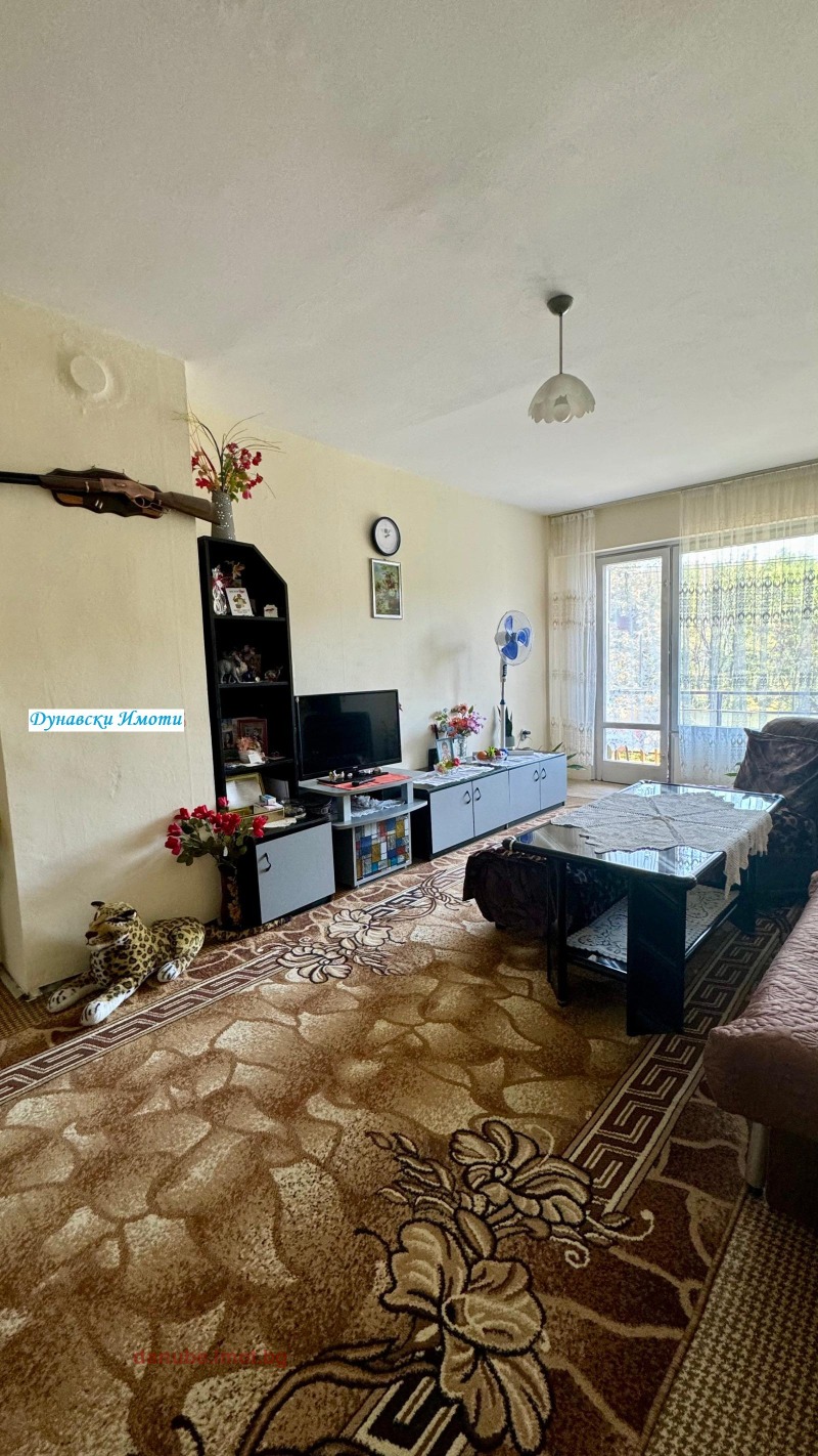 Продава  2-стаен, град Русе, Здравец Изток • 70 000 EUR • ID 50360942 — holmes.bg - [1] 