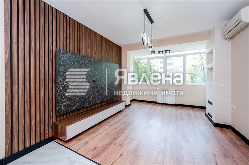 Na prodej  2 ložnice Sofia , Iztok , 80 m2 | 27048691