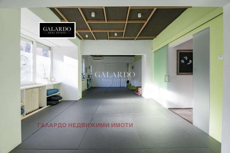 Продава  3-стаен град София , Център , 116 кв.м | 42407102