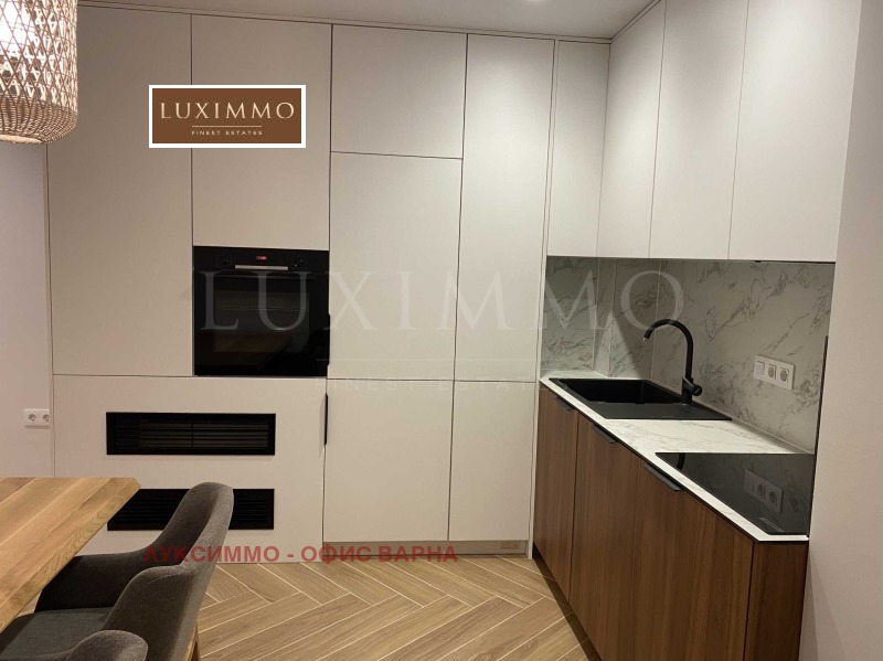 Продава 3-СТАЕН, гр. Варна, Бриз, снимка 3 - Апартаменти - 53107368