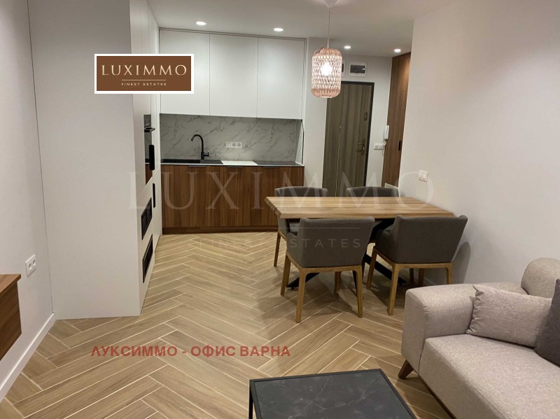 Продава 3-СТАЕН, гр. Варна, Бриз, снимка 2 - Апартаменти - 53107368