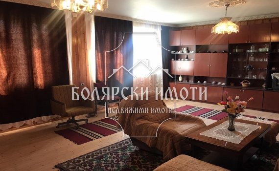 Продава КЪЩА, с. Ресен, област Велико Търново, снимка 15 - Къщи - 42020599