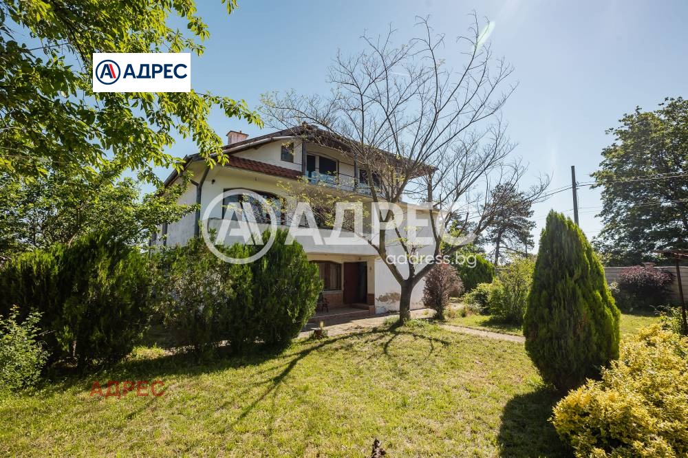 Продава КЪЩА, с. Китка, област Варна