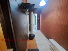 1 quarto Diana, Iambol 12
