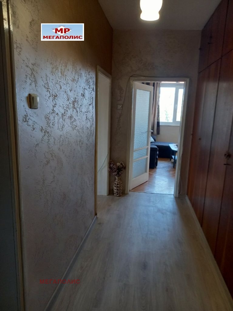 Продава  3-стаен град Варна , Цветен квартал , 93 кв.м | 21304749 - изображение [15]