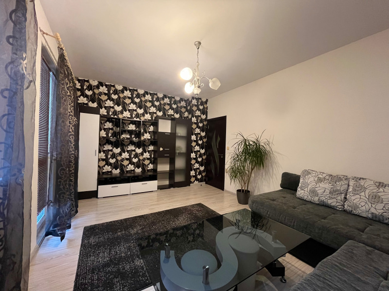 Продава 3-СТАЕН, гр. Варна, Изгрев, снимка 8 - Апартаменти - 52385302