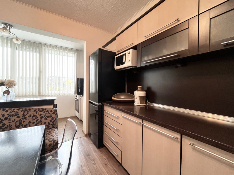 Продава 3-СТАЕН, гр. Варна, Изгрев, снимка 3 - Апартаменти - 52385302