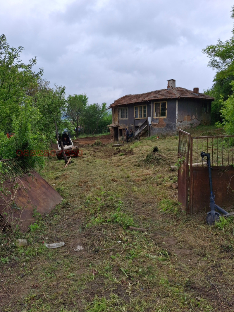 Продава  Къща, област София, с. Стъргел • 37 000 EUR • ID 55744029 — holmes.bg - [1] 