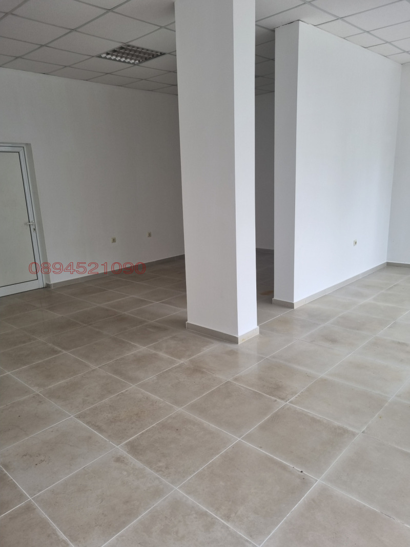 Продава МАГАЗИН, гр. Разград, Център, снимка 3 - Магазини - 52779461