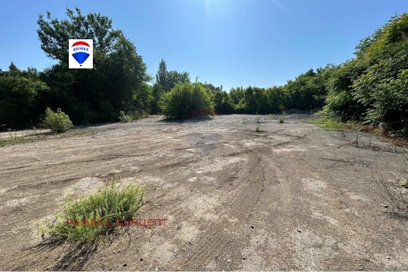 Продава  Парцел град Шумен , Тракия , 7495 кв.м | 44991375 - изображение [7]