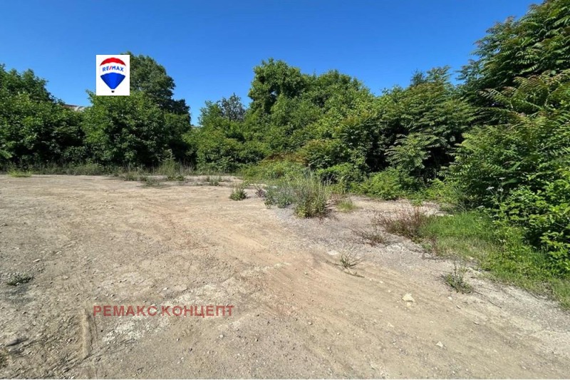 Продава  Парцел град Шумен , Тракия , 7495 кв.м | 44991375 - изображение [4]
