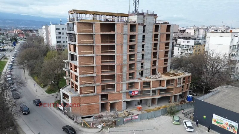 Продава 3-СТАЕН в град Пловдив, Кючук Париж - 96 кв.м / 125 050 € » 244 576.54 лв., РЕНТАЛ 2000