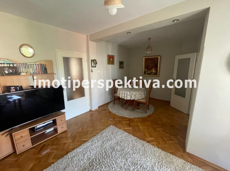 Продава  3-стаен град Пловдив , Център , 98 кв.м | 37319821 - изображение [2]