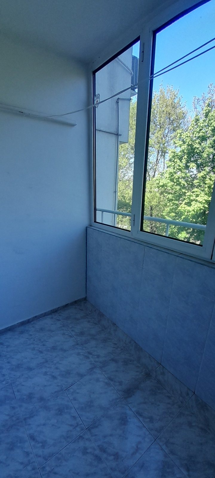 Продава 4-СТАЕН, гр. Плевен, Сторгозия, снимка 3 - Апартаменти - 54375747