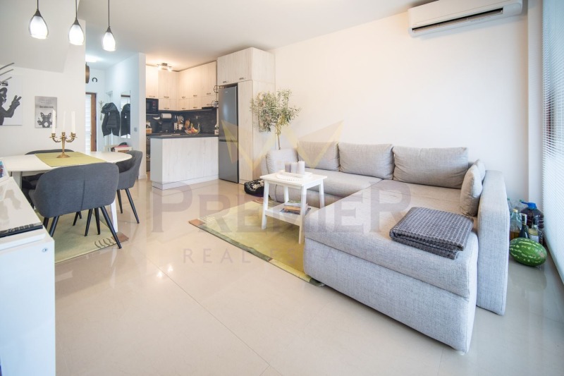 Продава КЪЩА, област Добрич, гр. Балчик • 135000 € / 264037.05 лв. • 83834825 1