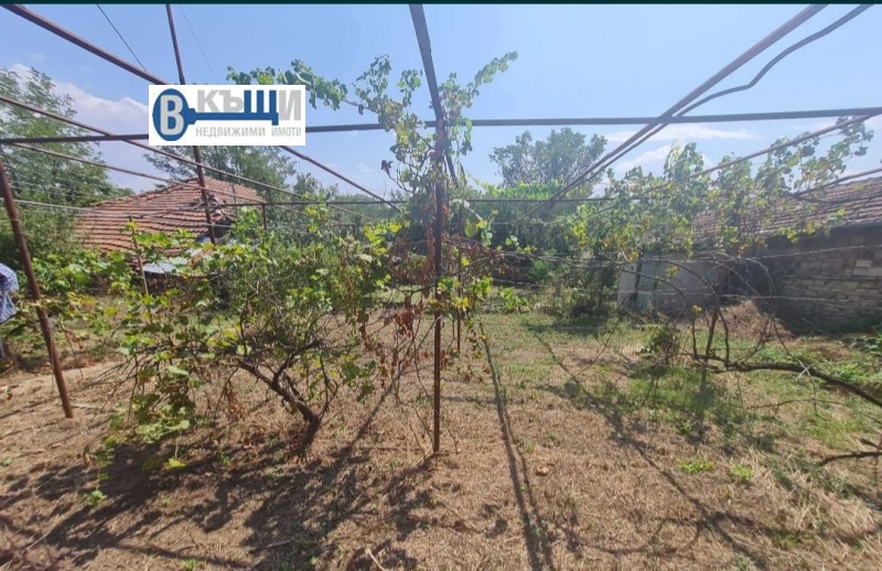 Продава КЪЩА, с. Долна Липница, област Велико Търново, снимка 13 - Къщи - 53174099