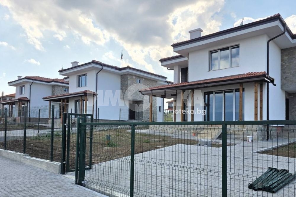 Продава КЪЩА, с. Гурмазово, област София област, снимка 6 - Къщи - 55985123