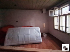 Huis Chotnitsa, regio Veliko Tarnovo 7