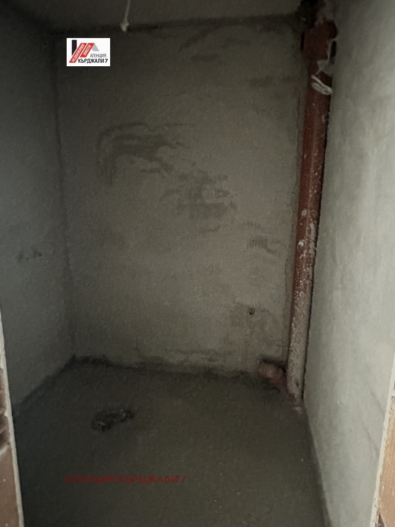 Продава 2-СТАЕН, гр. Кърджали, Възрожденци, снимка 8 - Апартаменти - 53070035