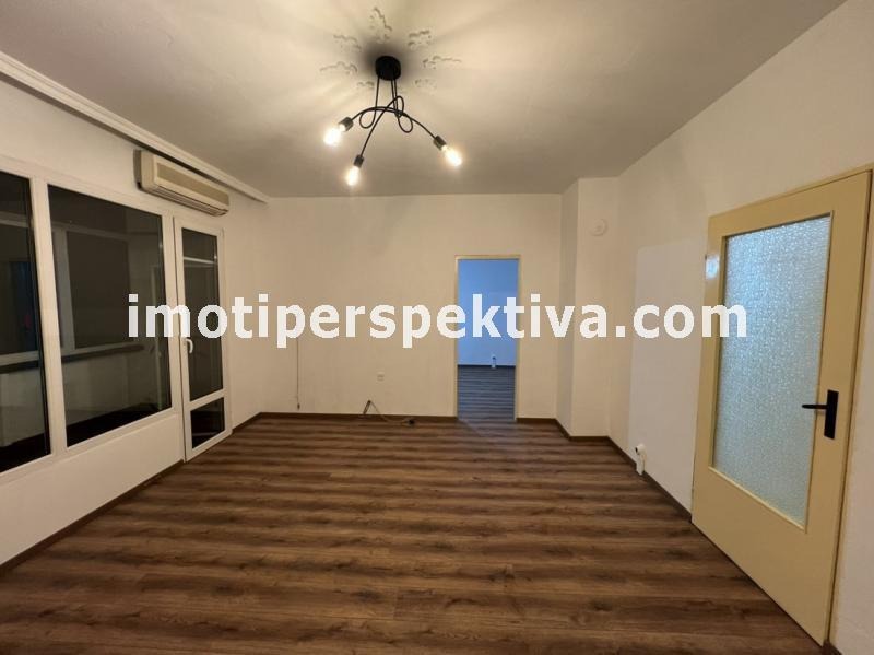 Продава 3-СТАЕН, гр. Пловдив, Кючук Париж, снимка 6 - Апартаменти - 52399408