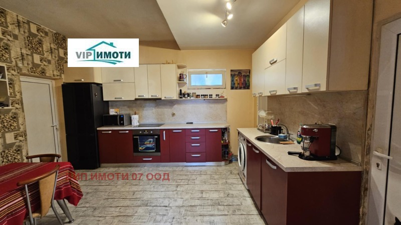 Продава КЪЩА, гр. Ловеч, Широк център, снимка 8 - Къщи - 52710337