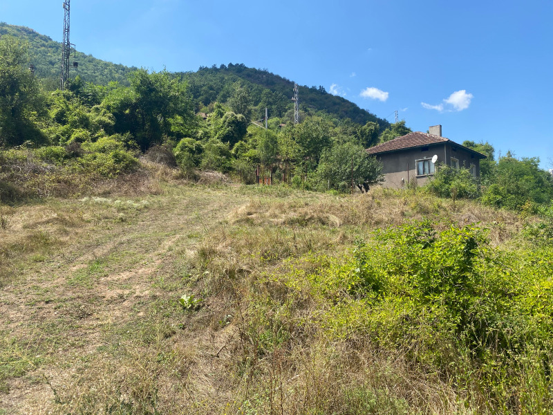Продава  Парцел област София , с. Левище , 696 кв.м | 10430745 - изображение [2]