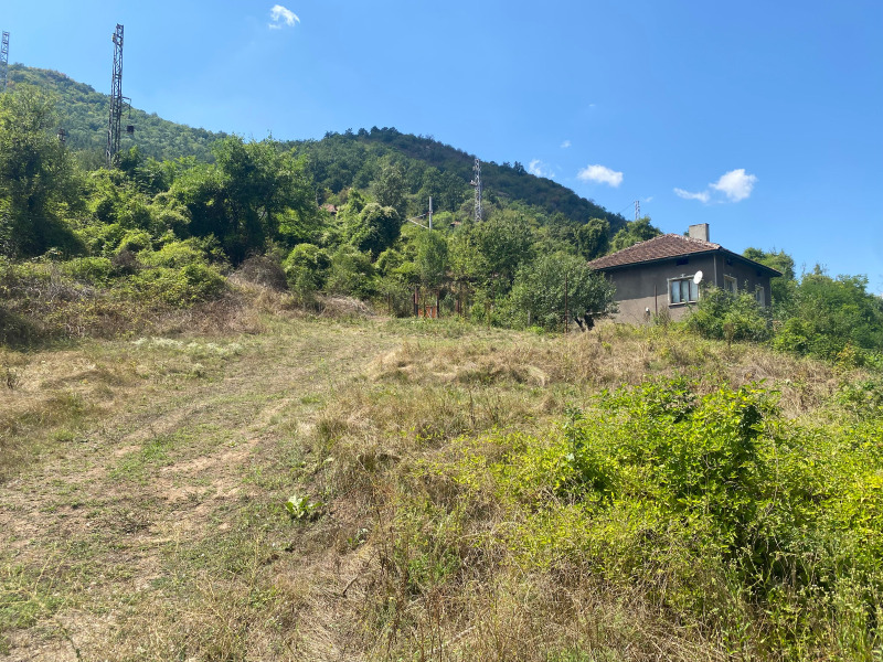 Продава  Парцел област София , с. Левище , 696 кв.м | 10430745 - изображение [3]