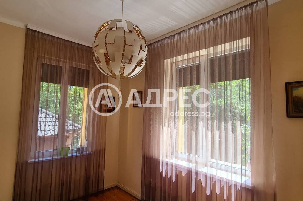 Продава КЪЩА, гр. София, Център, снимка 3 - Къщи - 54604867