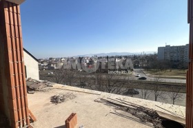 3-стаен град София, Сухата река