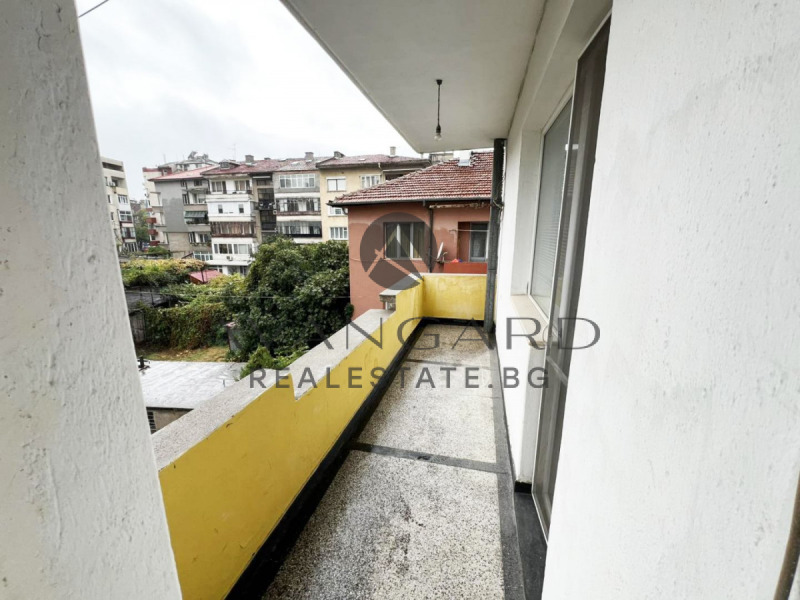 Продава МНОГОСТАЕН, гр. Пловдив, Център, снимка 15 - Апартаменти - 51939293