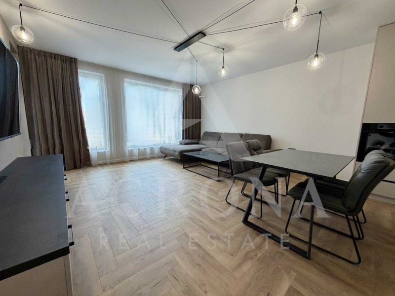 Продава 2-СТАЕН, гр. Пловдив, Остромила