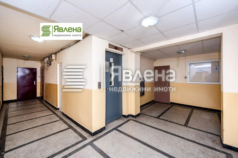 Продава 3-СТАЕН, гр. София, Света Троица, снимка 9 - Aпартаменти - 49115104