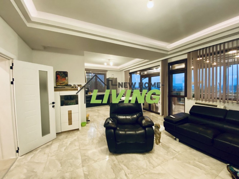 In vendita  Casa regione Plovdiv , Kuklen , 157 mq | 55167520
