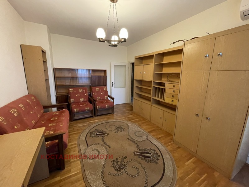 Продава  2-стаен град Пловдив , Изгрев , 63 кв.м | 17889316 - изображение [2]