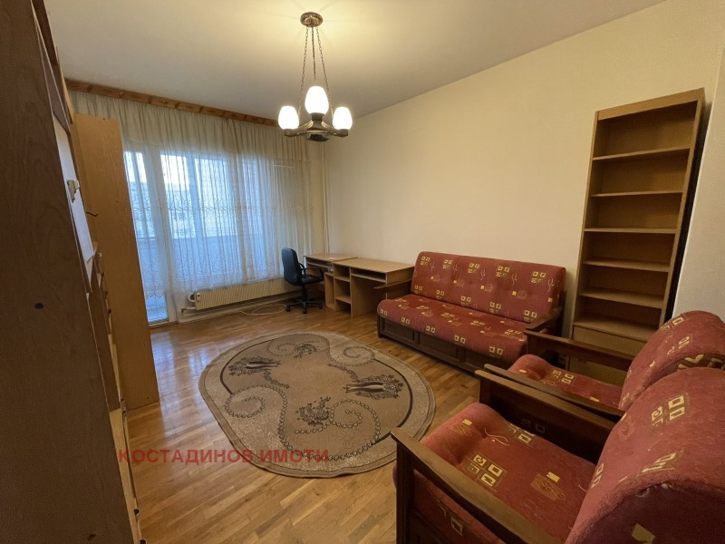 Продава  2-стаен, град Пловдив, Изгрев • 75 000 € • ID 22505425 — holmes.bg - [1] 