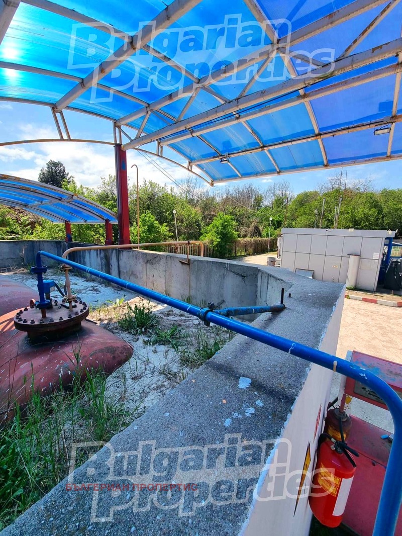 Продава БИЗНЕС ИМОТ, с. Ясеновец, област Разград, снимка 12 - Други - 50171919