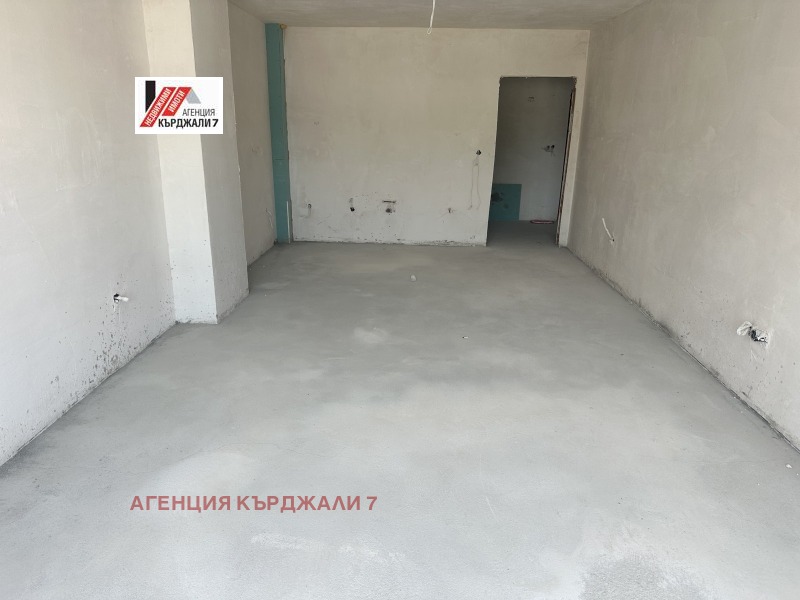 Na prodej  1 ložnice Kardžali , Vazroždenci , 87 m2 | 72616097