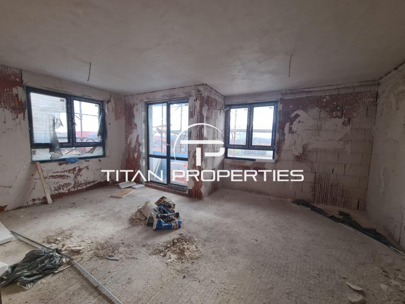 Продава 2-СТАЕН, гр. Пловдив, Прослав, снимка 2 - Апартаменти - 53023400