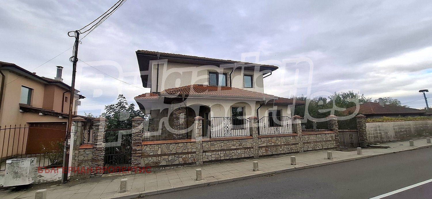Продава КЪЩА, гр. Поморие, област Бургас