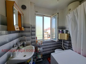 2-стаен град София, Докторски паметник 7