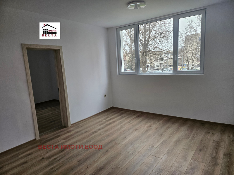 Продава 3-СТАЕН, гр. Варна, Левски 1